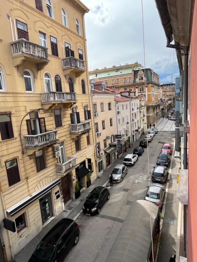 Apartman Lora Apartment Rijeka Ngoại thất bức ảnh